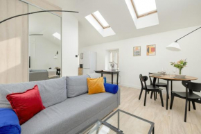 Minimalist Bright Apartment Kopernika near Old Town in Poznań by Noclegi Renters